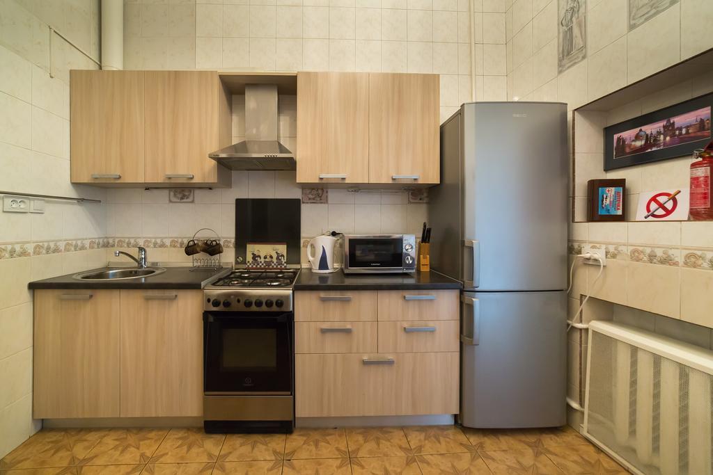 Cozy Apartment In Centre Of Kiev ภายนอก รูปภาพ