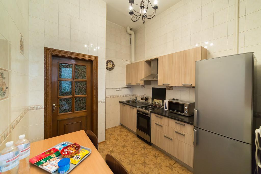 Cozy Apartment In Centre Of Kiev ภายนอก รูปภาพ