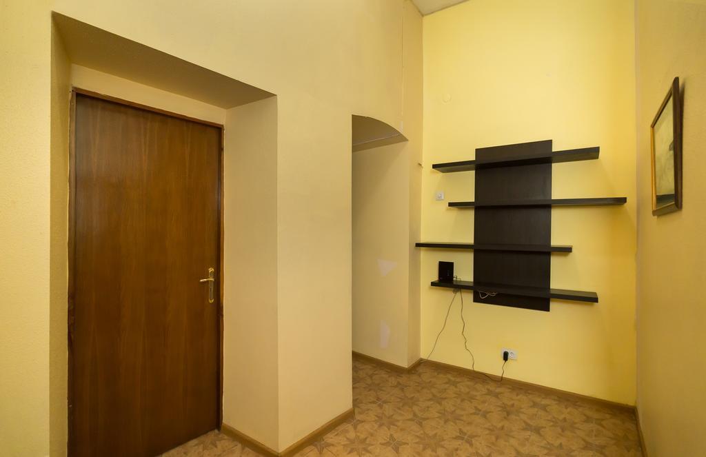 Cozy Apartment In Centre Of Kiev ภายนอก รูปภาพ